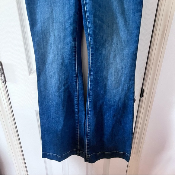 Good American Good Legs High Rise Flare Jeans Size 4 - Picture 5 of 12